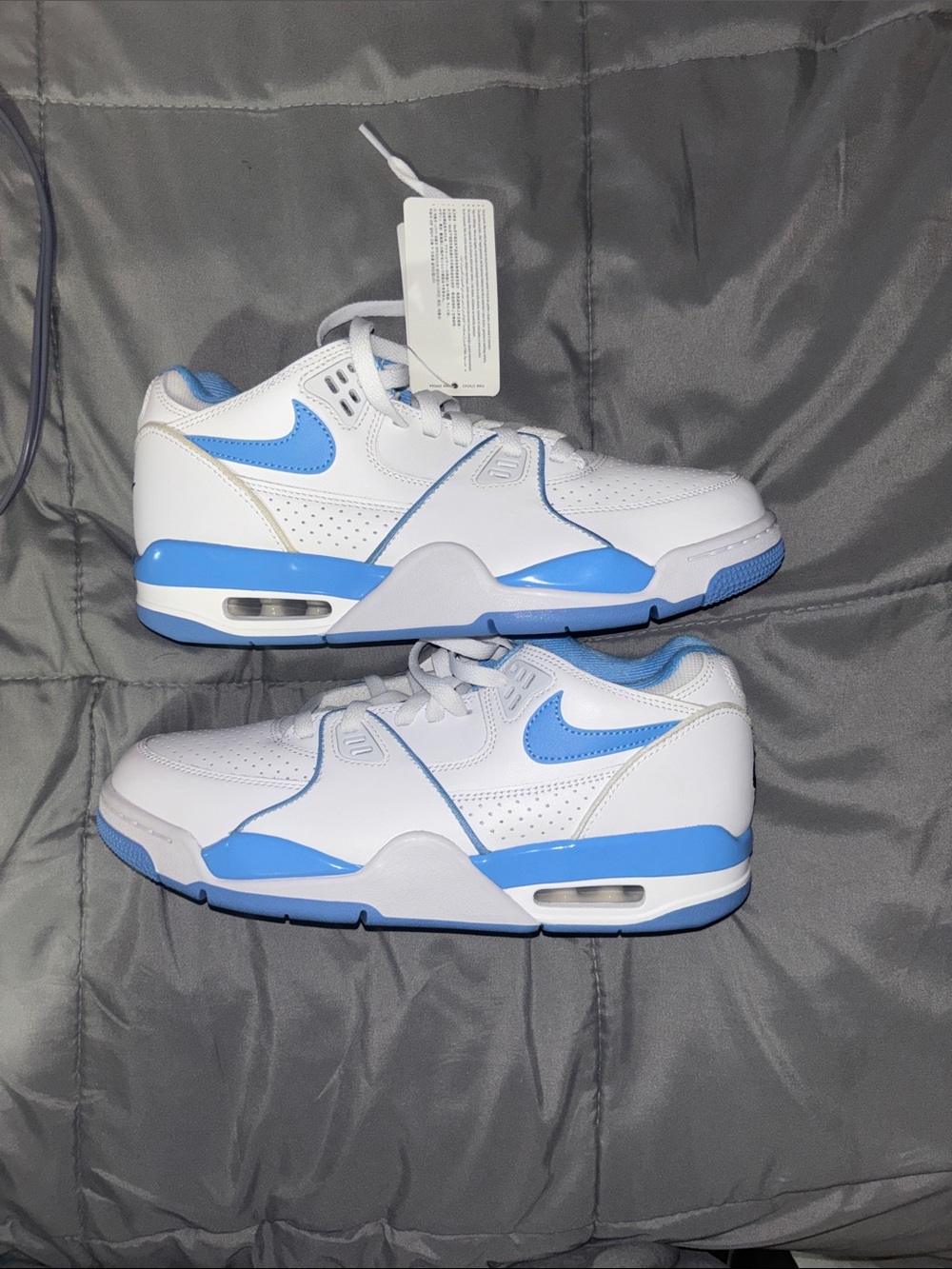 Nike Men’s air flight 89 White and Light Blue Low-Top Sneakers - Picture 2 of 5